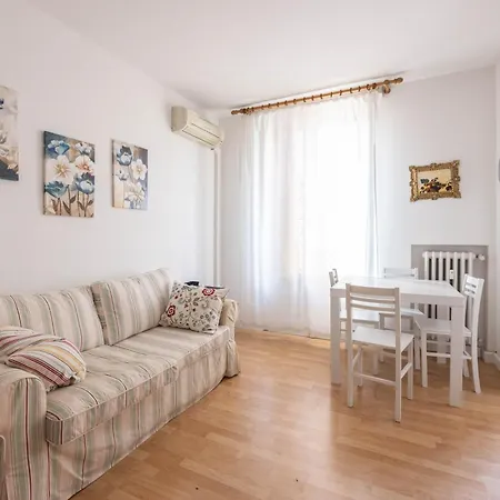 Busacchi, By Short Holidays *